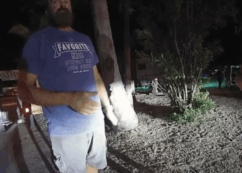 Glamping Queen Gets Too Lit Won Leave V1510 018 Part 2