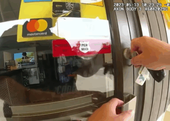 Child Predator Caught in Police Trap V2210 040 Part 2