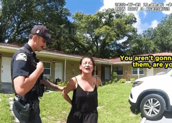 Cops Rescue Kids Yelling Help! Moving Car V2210 018 Part 2