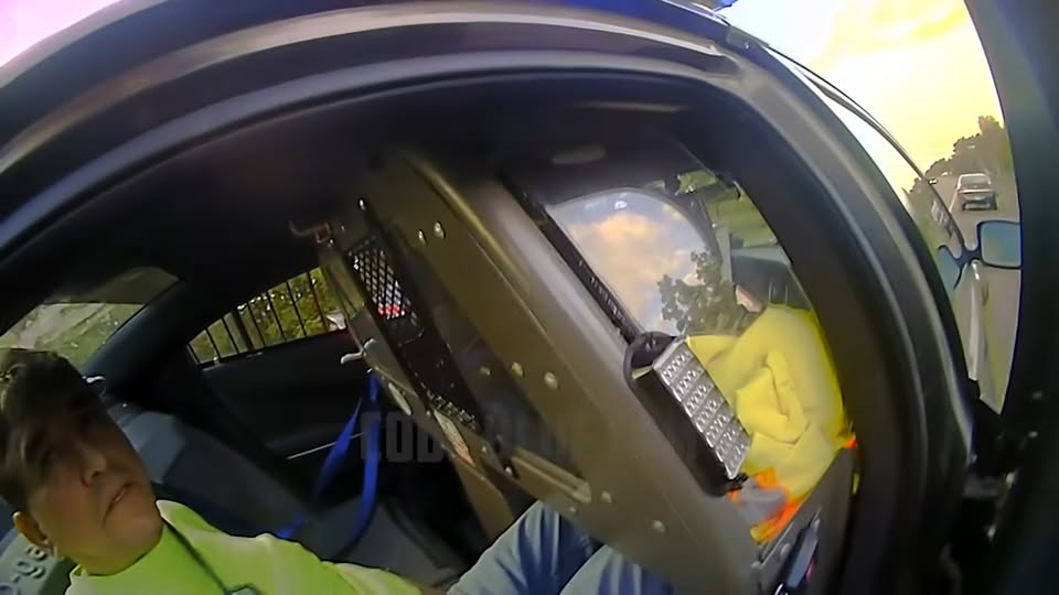 Drunk Man Decides to Ram Into Police Car to Escape, Doesn End Well V2210 023 Part 2