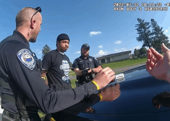 Wanted Criminal Accidentally Answers Door to Police V0310 041 Part 2