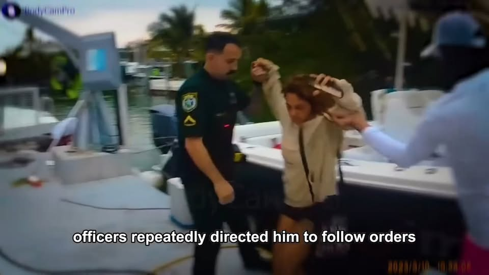 When Threesome Two Hot Wives Goes Completely Wrong, Love Night Turns into WWE Fighting Ring V1510 039 Part 2