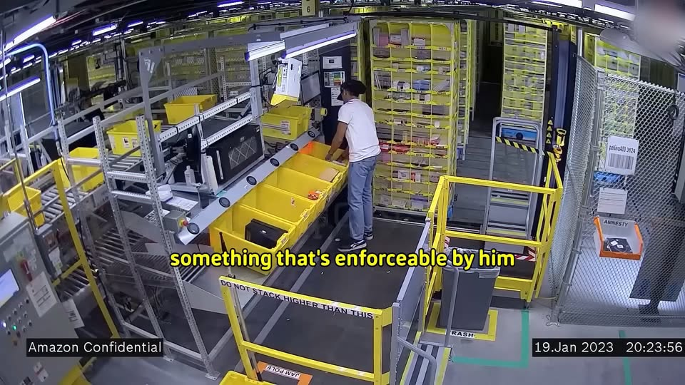 When Dumb Employees Get Arrested At Work V2910 012