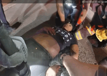 Drunk Woman Brutally Crashes Vehicle During Police Chase V0310 038 Part 2