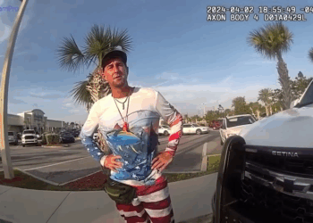 Shiver Me Timbers Salty Woman Behavior Shocks Onlookers Police V0111 038 Part 2