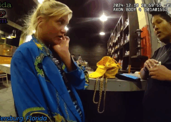 Florida Woman Busted Not Paying Her Bar Tab V2810 018 Part 2