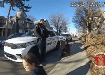 Drunk Women Take Baby to Fight V1111 045 Part 2  SUV