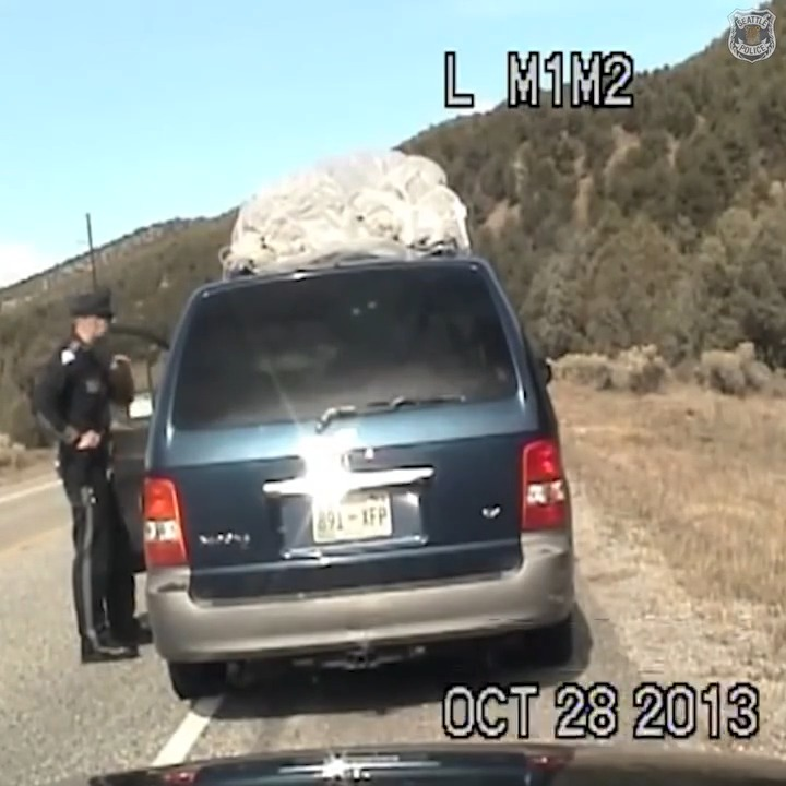 Routine Traffic Stop Explodes into High Speed Pursuit in Mexico V0911 037 SUV
