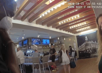 Most Unstable Woman in Airport History Terrorizes Entire Terminal V2810 025 Part 2