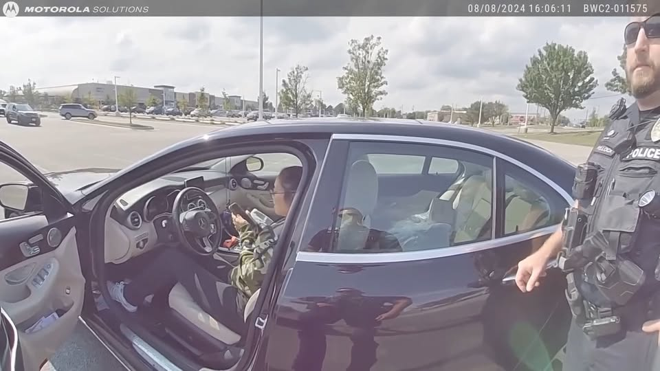 Lady Refuses To Leave Her Car, Gets Instant Karma V2810 028 Part 2