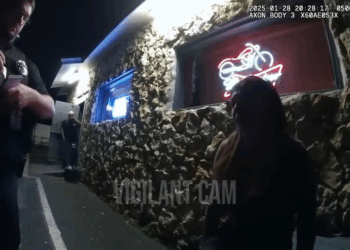 Mother Arrested After Leaving Year Old in Car While Drinking at Bar V1711 004 Part 2 Farmhouse