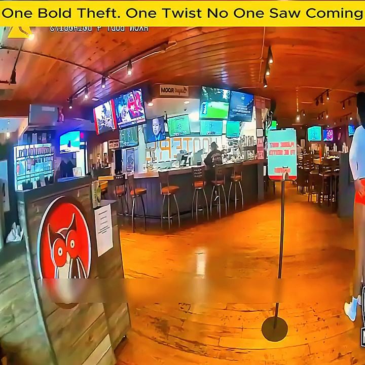 One Bold Theft One Twist No One Saw Coming V1911 034 Luxury