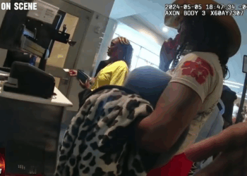 Family unleashes MAX CHAOS at Southwest Airlines gate! V2211 050 American