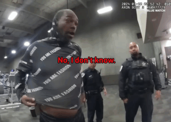 When Cops Surprise Criminals in Act V2910 030