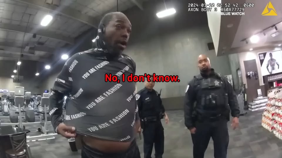 When Cops Surprise Criminals in Act V2910 030