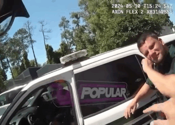 Cops RESCUE Kid Terrifying House of Horrors V2911 023 Francisco’s