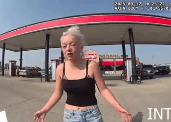 Entitled Drunk Tries Bossing Around Police V2911 003 Global Innovation