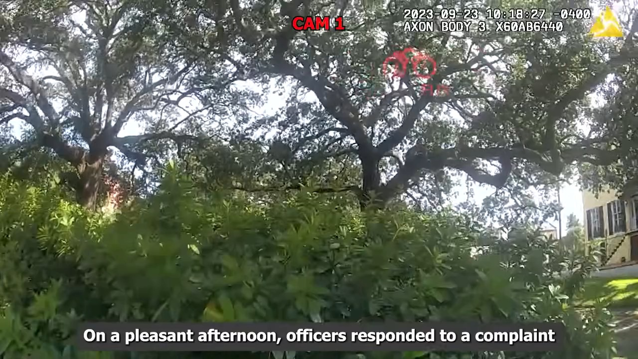 Karen Thinks She Owns Entire Neighbourhood V2911 036