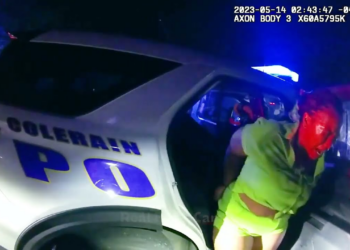 Woman Tastes Capsicum Fury After Neck-Bite Attempt On Officer!