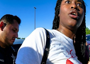 Jealous Sister Chooses Violence in Walmart