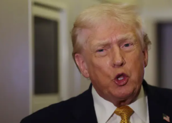 Calls for Trump’s Impeachment Gain Momentum Amid Fallout Over Venezuela Operation