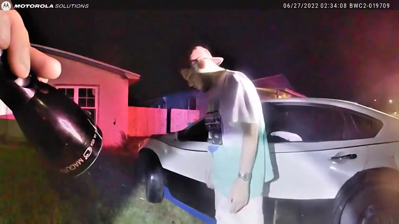 Guy Tells Cop He’s “Locked Out” to Avoid Being Searched