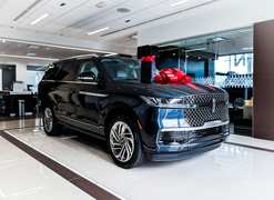 When an Entitled Woman DEMANDS a Discount - Image 3