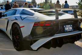 Cop Surprises Shoplifter Outside Changing Room - Image 1