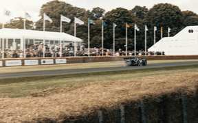 The Moment She Realized Calling 911 Was a Mistake - Image 4